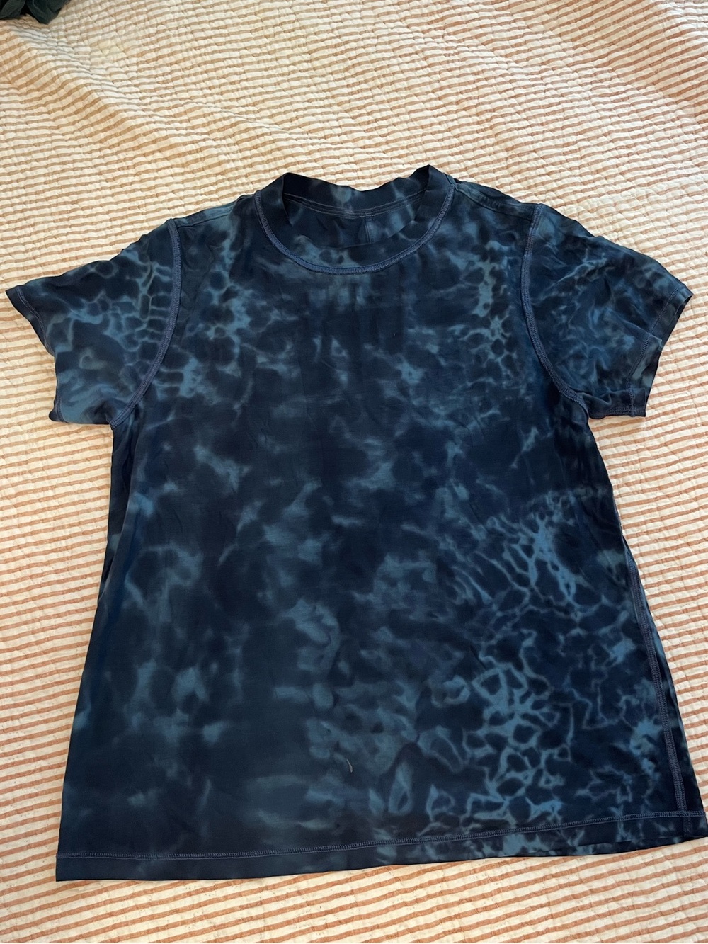 Lululemon tie dye shirt